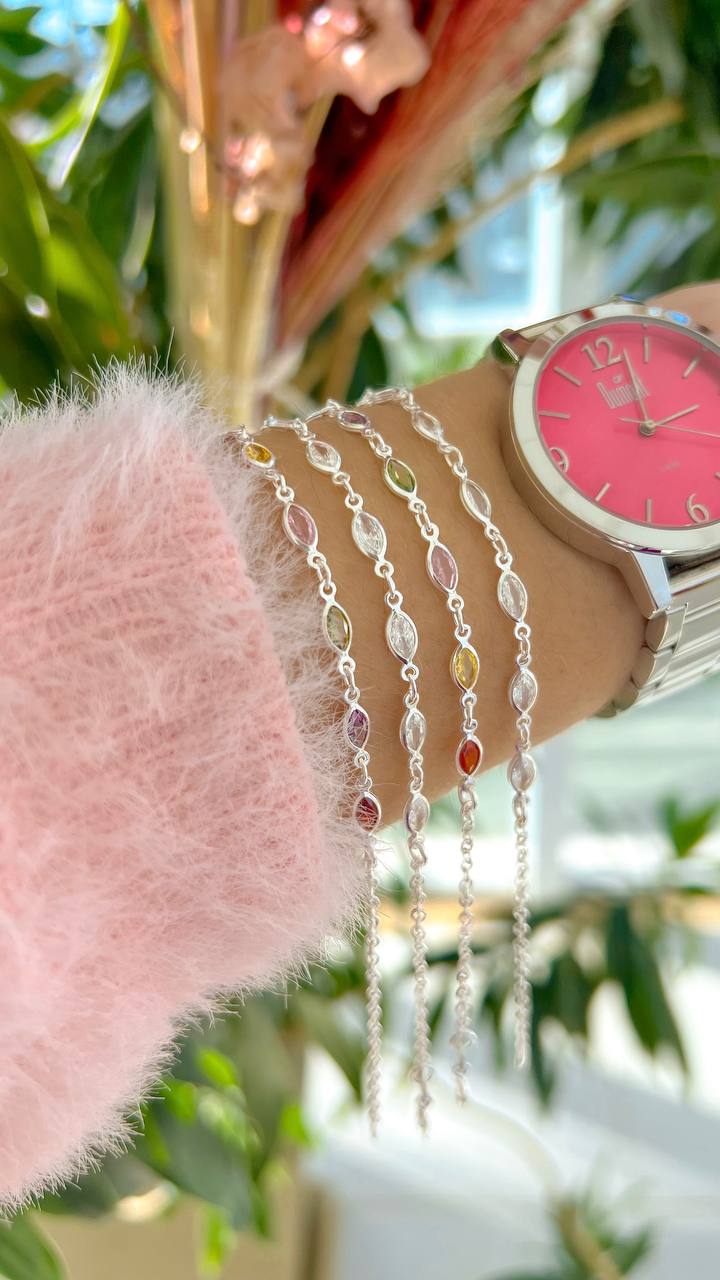 Pulseira em Prata com Elo Losango e Zircônia Cristal