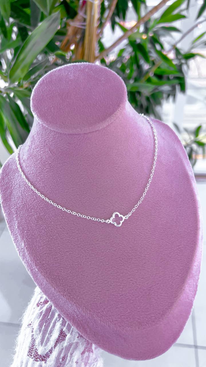 Colar Trevo Van Cleef Cravejado com Micro Zircônias Cristal – Corrente Veneziana 45cm